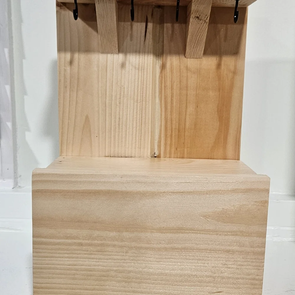Wooden Wall-Mounted Key Holder